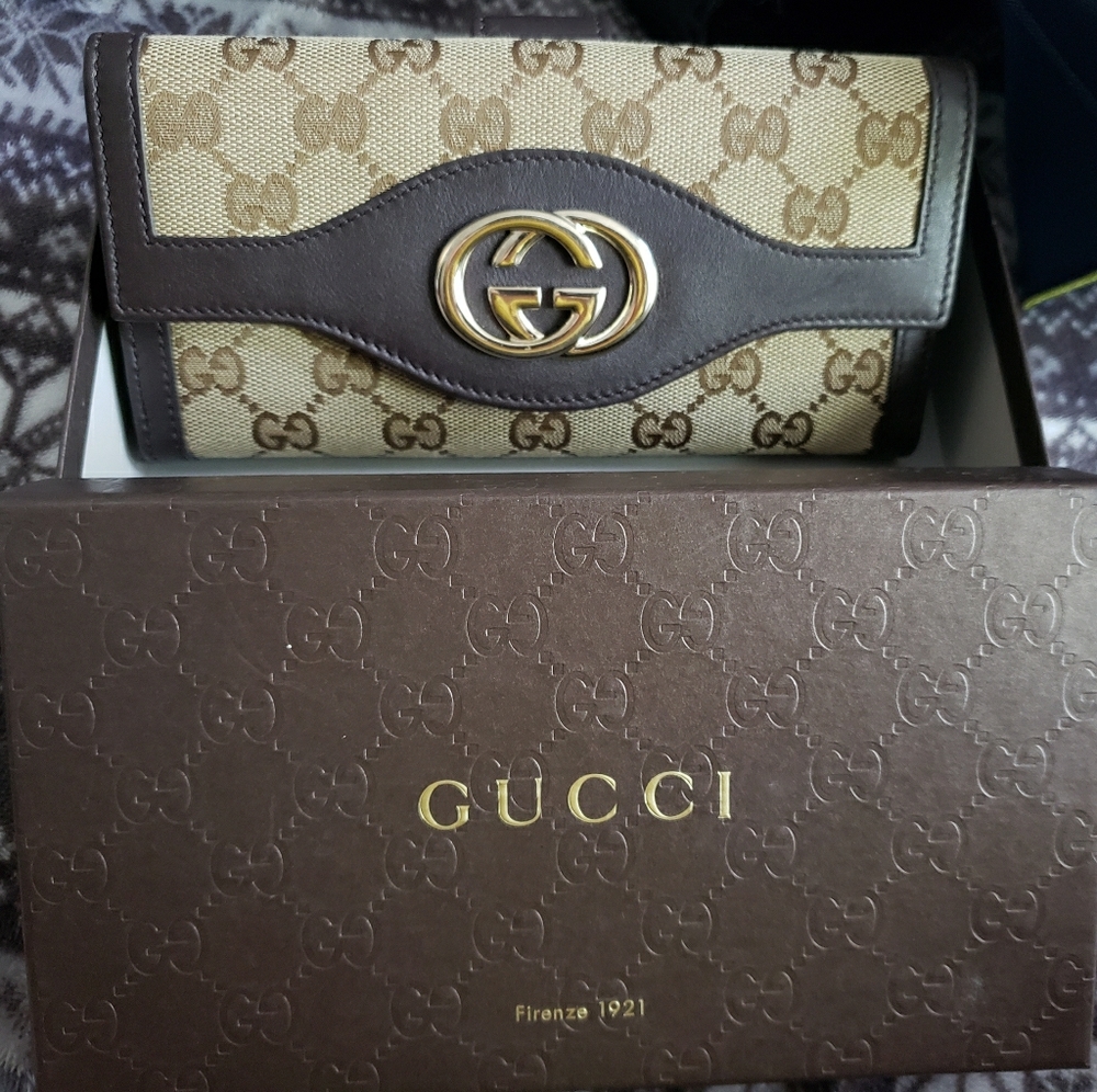 Gucci Sukey Continental Wallet